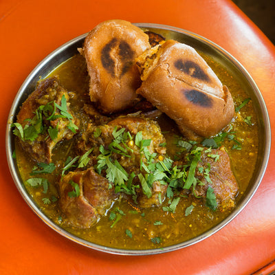 Bollywood Theater prepares its Vindaloo with our Vindaloo Masala