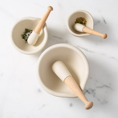 Wade Ceramics Milton Brook Ceramic Mortar & Pestle unglazed porcelain beechwood