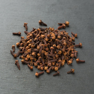 Whole, fragrant clove buds direct from India Reluctant Trading