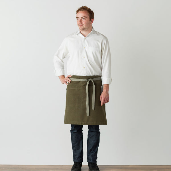 Finn_St_FV_Middly_Apron_F_Oliv