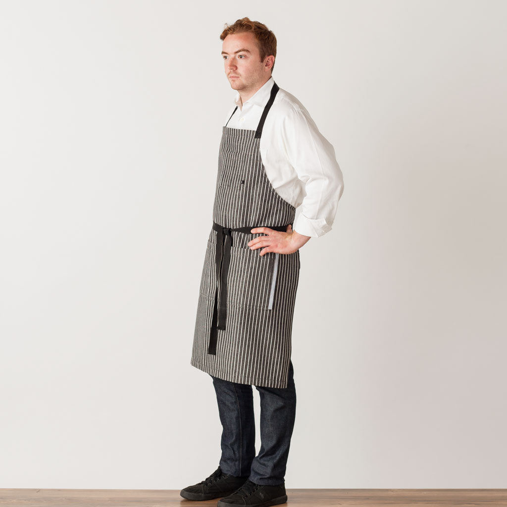 Chef Apron for Men and Women with Large Pockets , Adjustable Canvas Cross  Back Cotton Work Aprons,Size M to XXL, Black